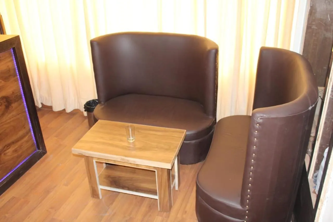 Hotel Black Diamond Mohali 2*,  India