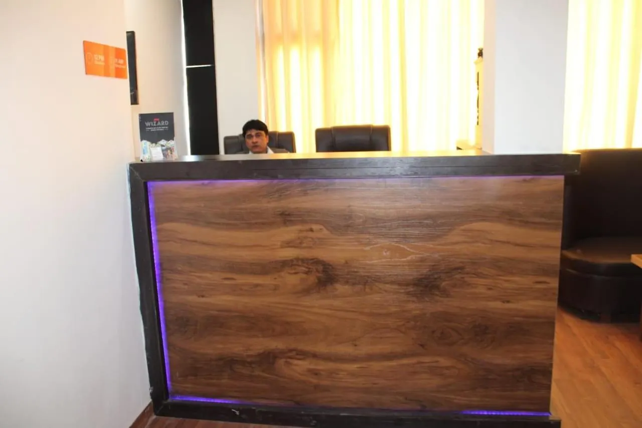 Hotel Black Diamond Mohali 2*,  India